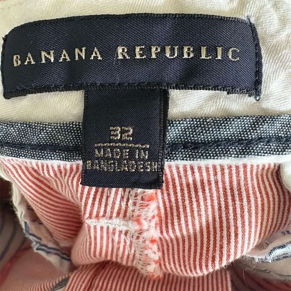 Banana Republic Men's red and white Striped Cotton Chino Shorts Size 32